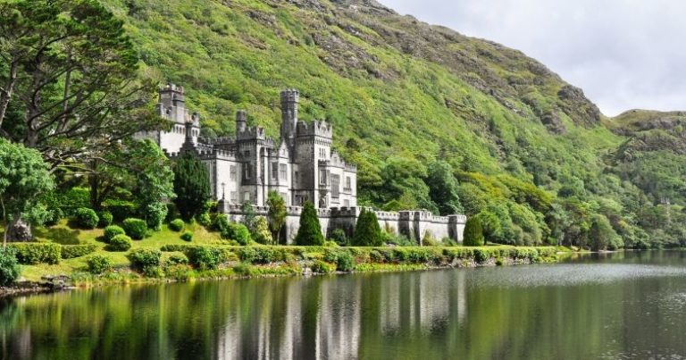 3 Reasons Why You Have to Take a Group Tour to Ireland